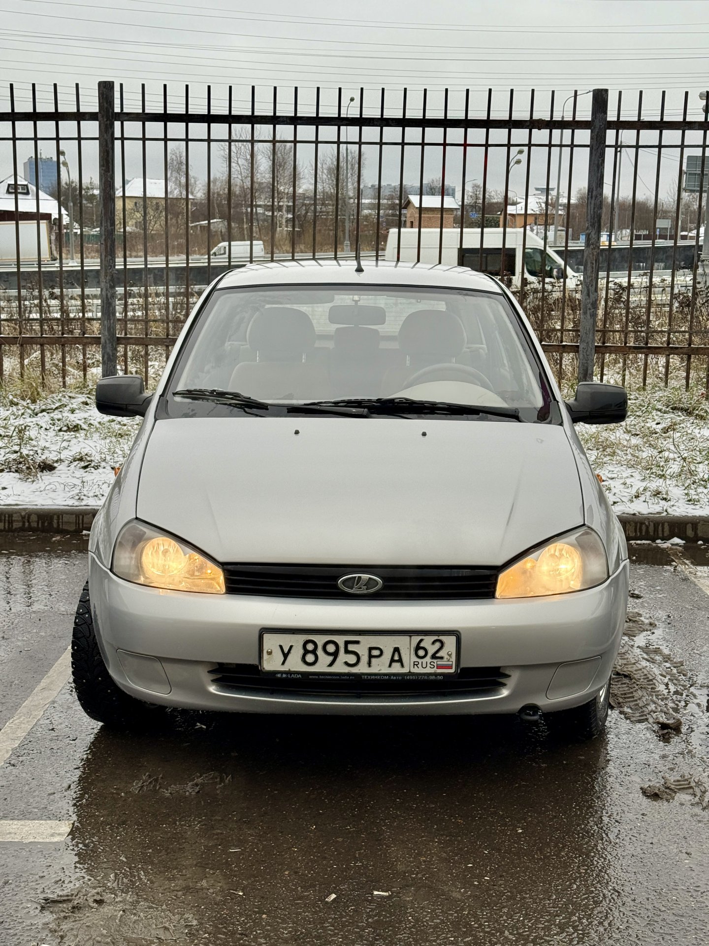 Авто Y895PA62